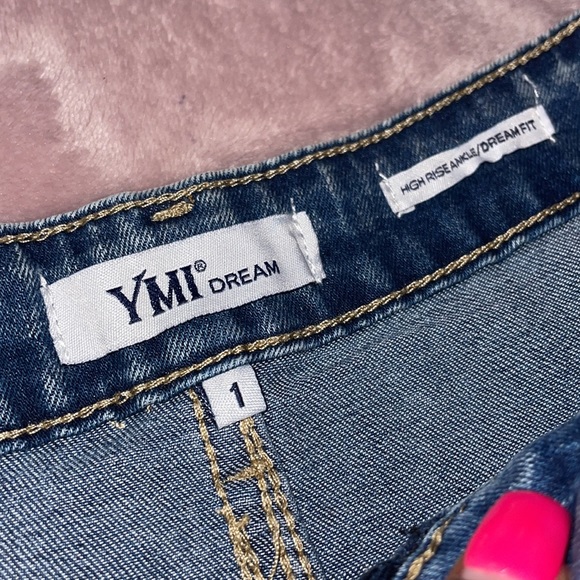 Distressed Acid Wash Mom Jeans 🦋 - Picture 4 of 5